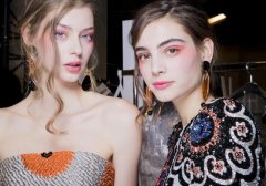 让脸部与脖颈肤色完美一