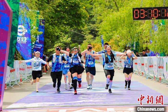 两当云屏慢城：速度轻叩慢时光的山地挑战与人