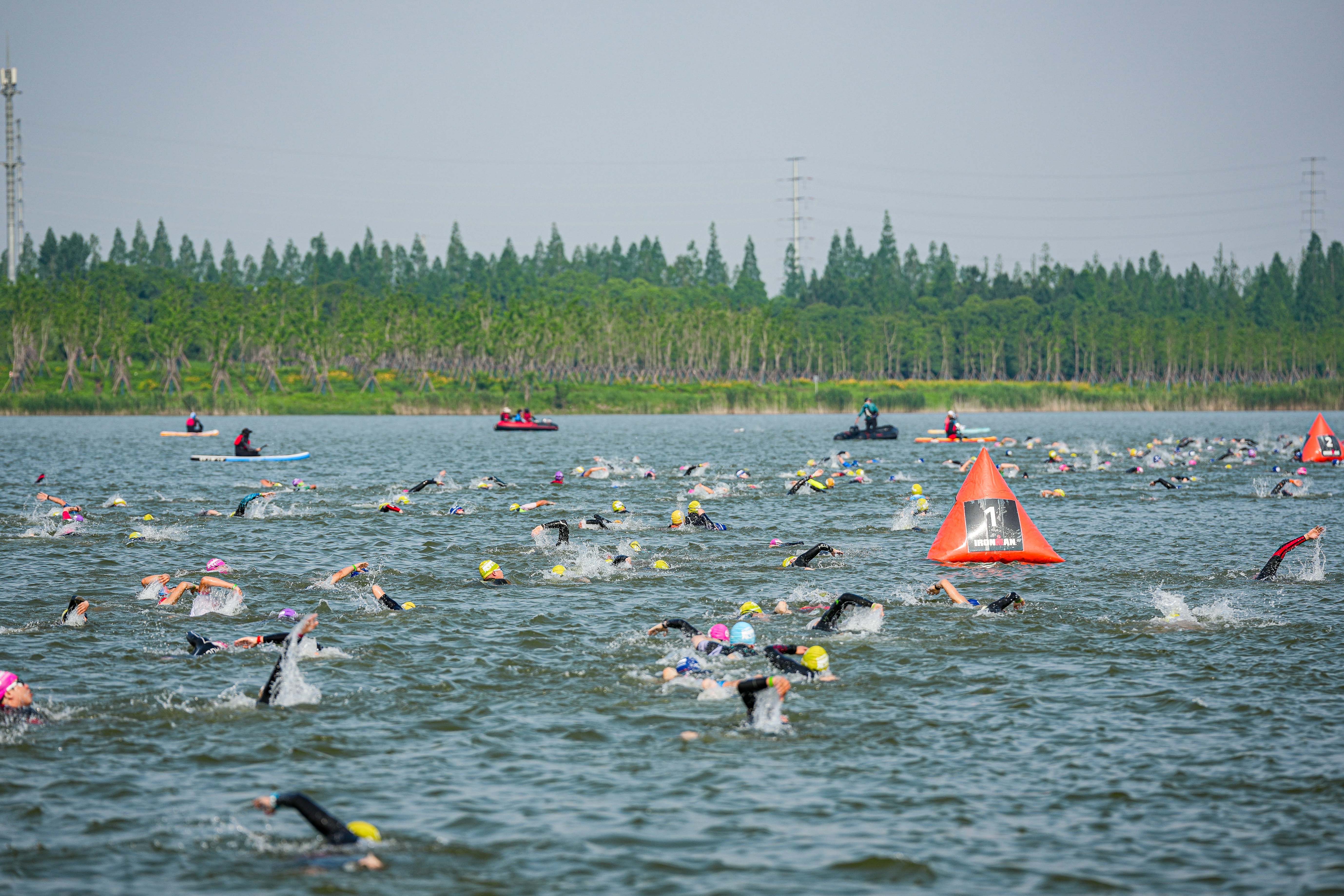 时隔五年，IRONMAN70.3重返崇明岛，1310名选手参赛