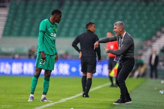 北京国安遭成都蓉城逆转 蒙哥马利帅位岌岌可危