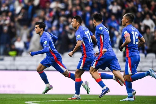 上海申花主场力克辽宁铁人 成都蓉城领跑积分榜